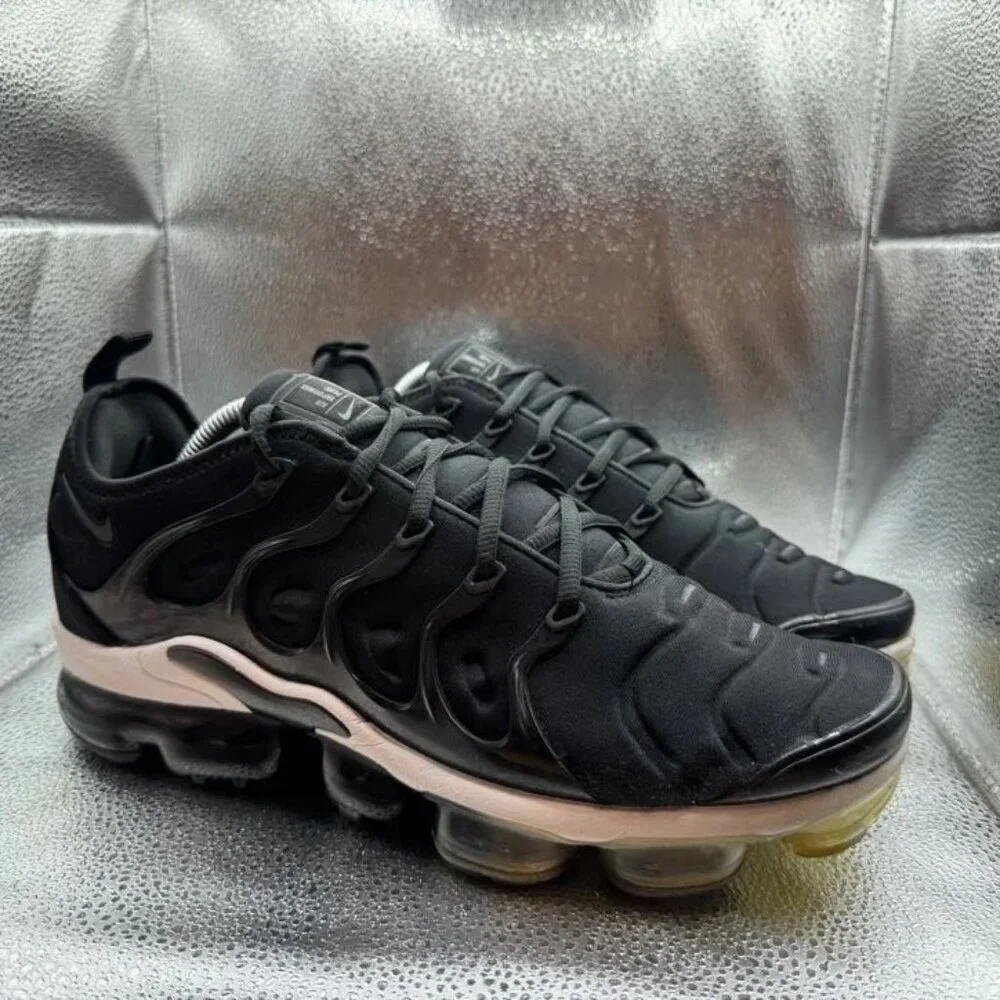 Size 11 - Nike Air VaporMax Plus Black Anthracite Low Athletic‎ Shoes 924453-010